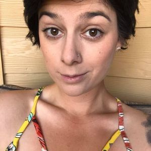 Meet your Posher, Katelyn